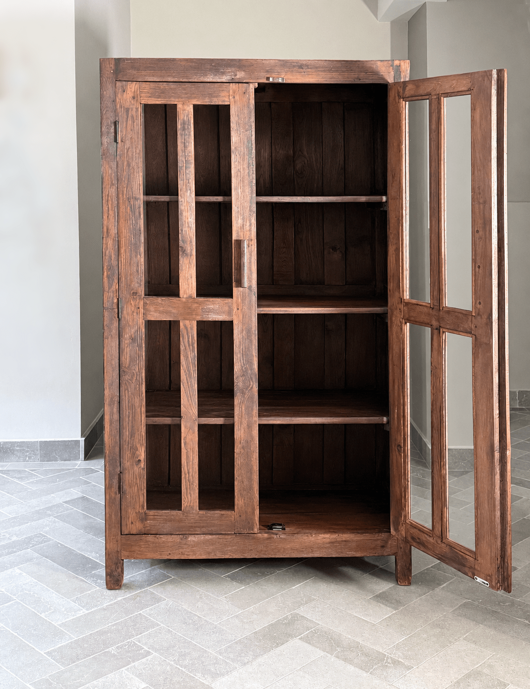Collector’s Cabinet - The Quiet Edit