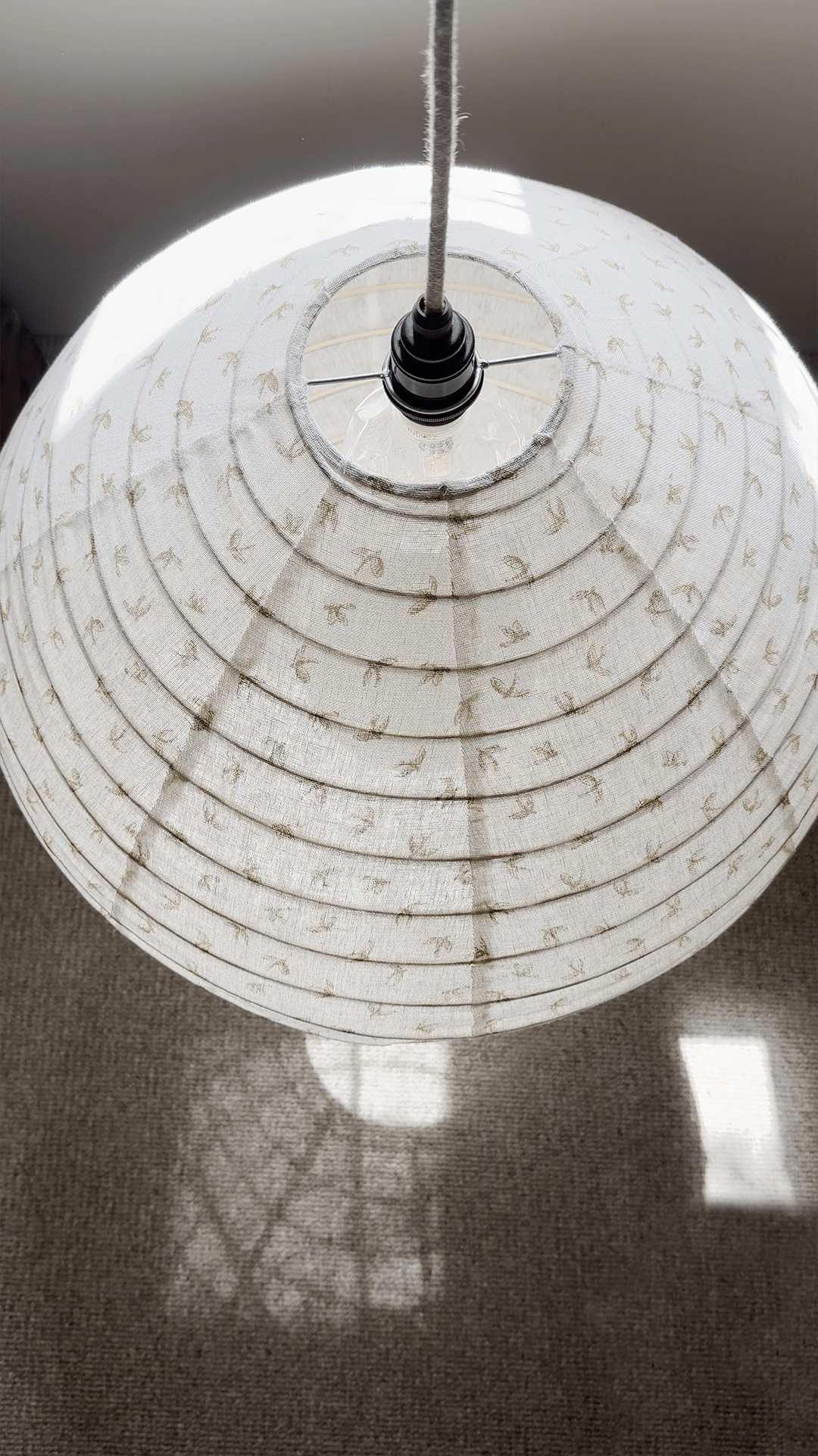 LÍN Gathered Petit Linen Shade - The Quiet Edit