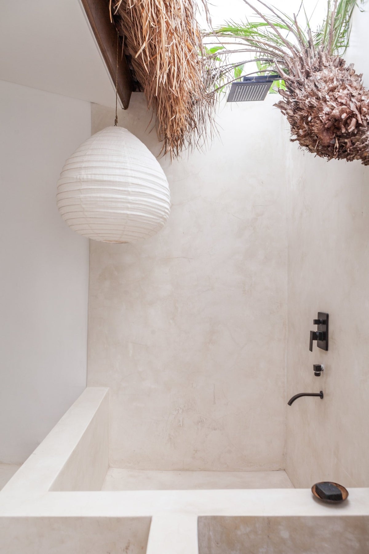 LÍN Tapered Linen Shade - The Quiet Edit