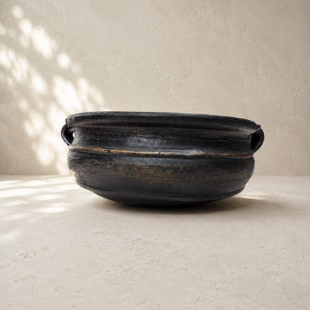 the-quiet-edit-found-vintage-black-ceramic-bowl-detail