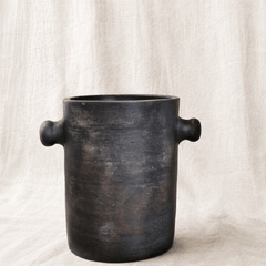 The Simple Clay Pot - The Quiet Edit